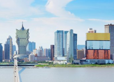 坚守“一国”之本 善用“两制”之利  ——澳门回归祖国二十周年政治发展综述