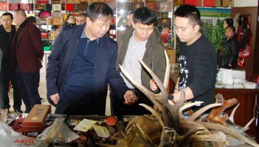双阳区突击检查食品市场 保障春节舌尖安全