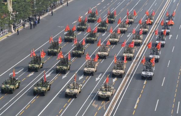 这场国之大典，给14亿中国人上了“三堂课”